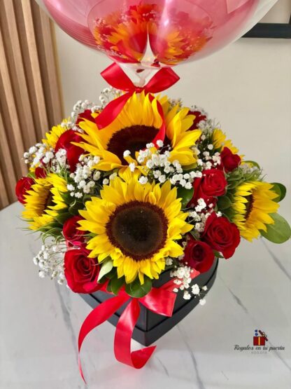 Corazón girasoles y rosas