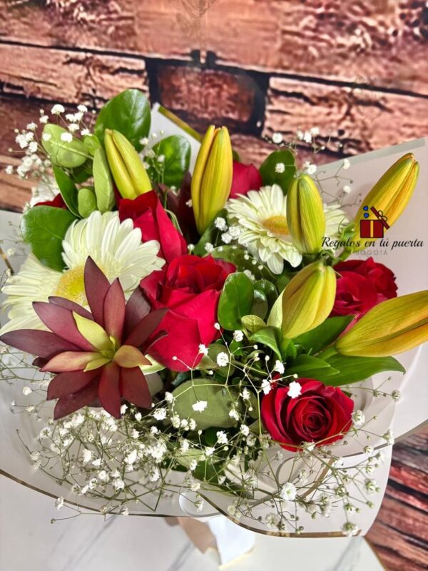 Bouquet rosas, lirios y gerberas - Imagen 2