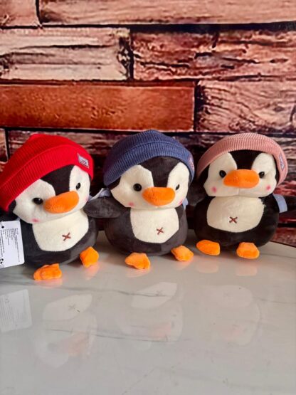 Pingüino con gorro