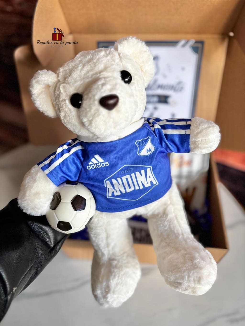 Fan surprise box - Imagen 3